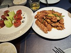 -湖畔鲁菜·二十年老字号餐厅(大明湖店)