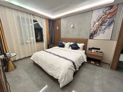 -喀纳斯鸿福生态度假酒店