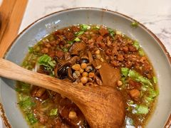 -百春原湖南牛肉粉(百联世纪店)