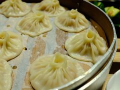 鲜虾蟹籽灌汤包-老班长手工灌汤包(望京华彩店)