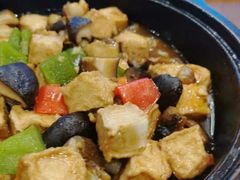 -赶海部落海鲜城(海阳路店)