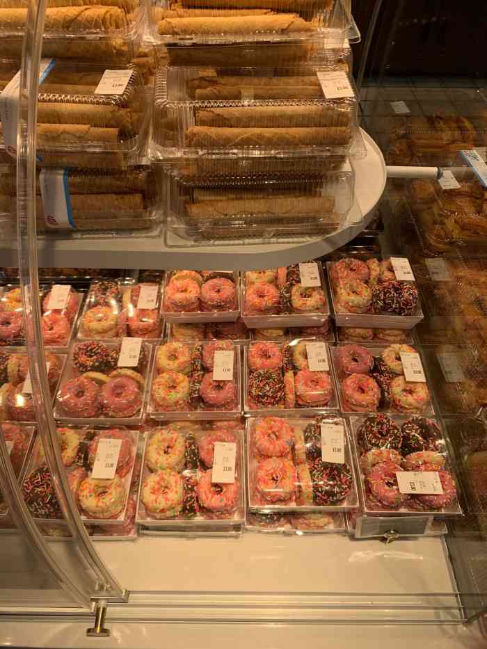 物美(公益西桥店)-"物美(公益西桥店) 这家物美大卖场略显冷.