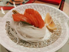 三文鱼刺身-猛式料理嘉州新光天地店