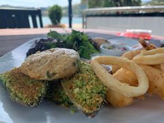 -Bully Hayes Restaurant & Bar