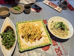 -肥肥虾庄·金牌油焖大虾(杨园滨江时代walk店)