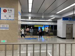 -铁西广场(地铁站)