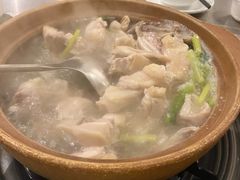 -胡须佬鸡煲四季火锅店(石厦西村直营店)