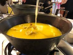 -鲜入围煮花胶鸡海鲜火锅