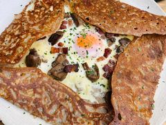 鸡蛋蘑菇熏肉荞麦可丽饼-RAC BAR(安福路店)