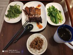 -了凡油鸡饭·面(台北101店)