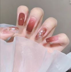 -悦指间美甲美睫