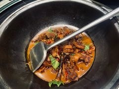 -挂旗柴锅鸡(蚌山区嘉年华店)