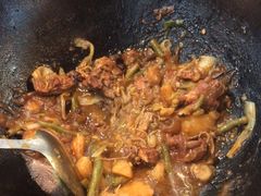 -哈尔滨烧烤·山河村铁锅炖(交大店)