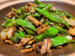 碾辣椒炒肉-吃饭皇帝大土家民族菜(正大广场店)