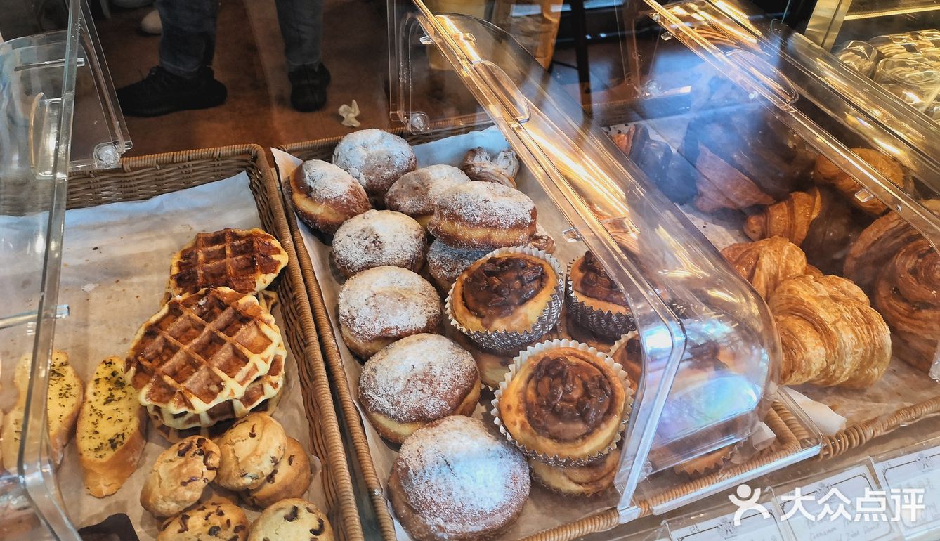 最正宗的德式烘焙 碱水包 Berliner甜甜圈