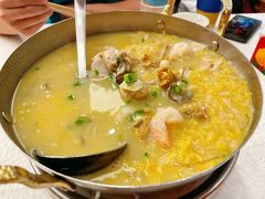 -品海楼·大连海胆锅贴馆(东港店)