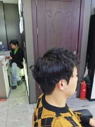 -藤野造型烫发染发