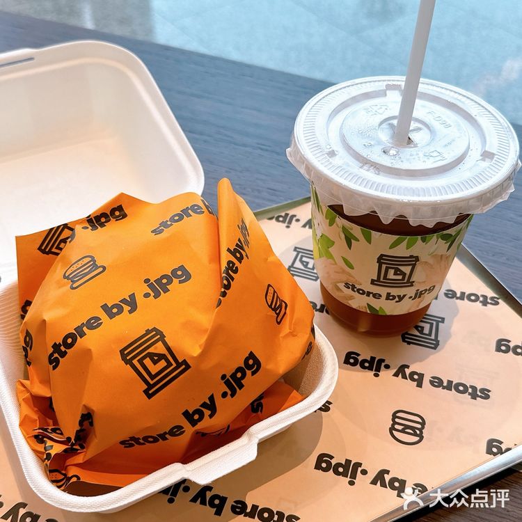 广州白云机场jpg｜炫个汉堡🍔快乐起飞🛫