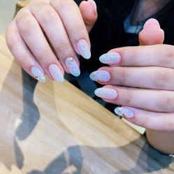 -AKIRA 安久日式美甲美睫