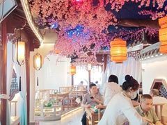 大堂-荷塘秋月·本帮江浙菜(国权路店)