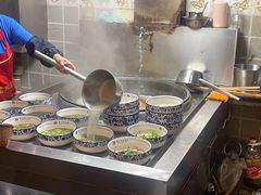 -镇南锅盖面馆(解放路店)