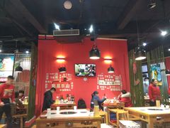 -牛华八婆麻辣烫(龙湖U城店)