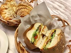 -麦田工坊(月湖店)