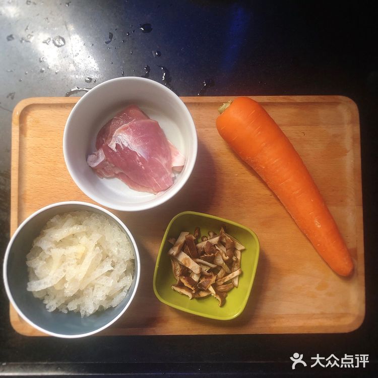 啤啤有煮意之减脂汤谱【浮皮香菇肉丝羹】