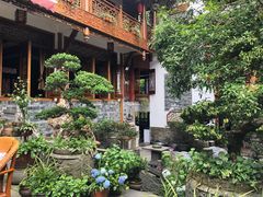 -华冠悠岚·庭院餐厅(青城后山店)