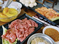 -韩风烤牛肉冷面店