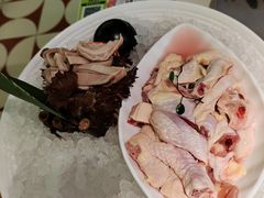 -洪氏嗨捞·广东猪肚鸡·椰子鸡火锅(西咸万象城店)