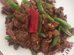 杭椒炒肉-翼松楼餐厅