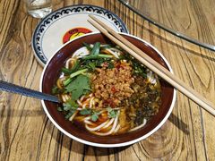纯正云南小锅米线-遇见阿家村云南菜(魏公村店)