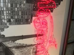 -玛格萝妮(汇智国际商业中心店)