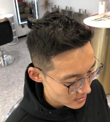 -15C7 男士理发馆 烫染专业店