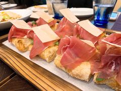 -卡佩罗意大利餐厅及酒吧Al Cappello Trattoria