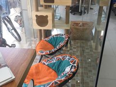 -汪小喵宠物·戴维斯乐芳希施宠馨宝皮毛调理洗护店