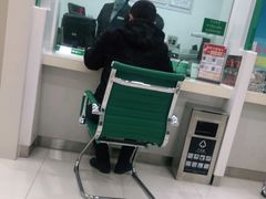 -中国农业银行(仙霞路支行)