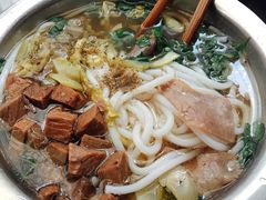 -花溪牛肉粉(八鸽岩店)