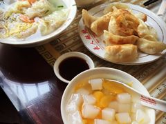 菠萝橘子-长人馄饨铺(解放街店)