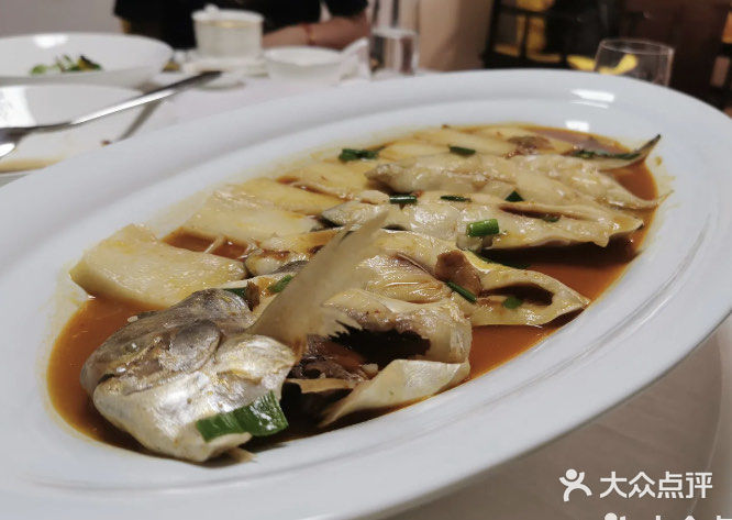 信园鲳鱼图片