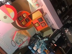 -星巴克(上海虹桥新天地二店)