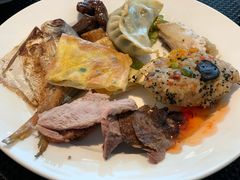 -圣丰索菲特·2 On 988 Café 自助餐厅