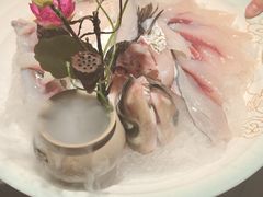 -爱你您·自家鱼塘·活水喷泉鱼火锅(八里店)
