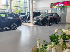 -天津波士信达奔驰4S店(卫津南路店)