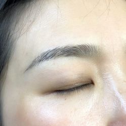 -一个差评成就的纹眉店