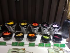 -亚洲国际大酒店·云顶阁旋转自助餐厅