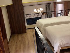 -深圳市熹时代loft精品酒店(深圳北站店)