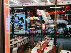 -刘姐啤酒鱼民族演艺餐厅(西街总店)