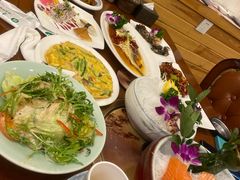 -青瓦餐厅·生鱼片·韩园烤肉(西塔店)